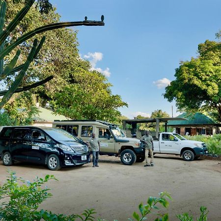 Kamunjila Lodge リビングストン エクステリア 写真
