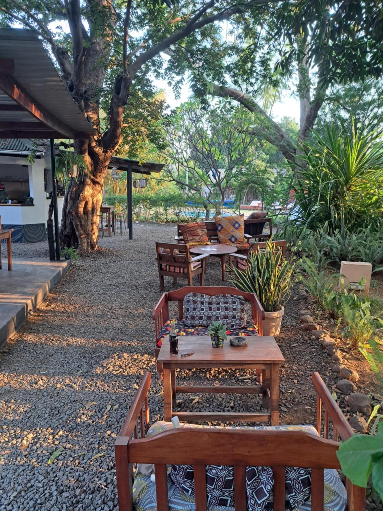Kamunjila Lodge リビングストン エクステリア 写真