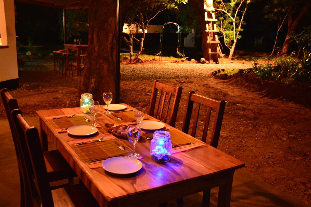 Kamunjila Lodge リビングストン エクステリア 写真
