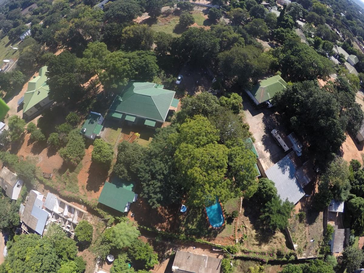 Kamunjila Lodge リビングストン エクステリア 写真
